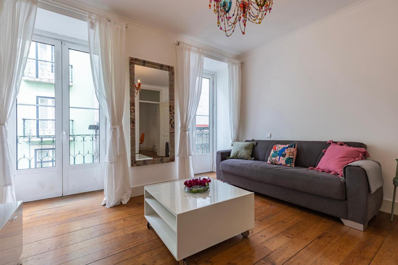 Apartament Lovely Patio Getaway In Lizbona Zewnętrze zdjęcie