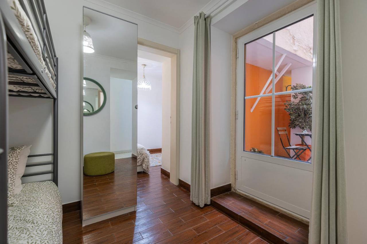 Apartament Lovely Patio Getaway In Lizbona Zewnętrze zdjęcie